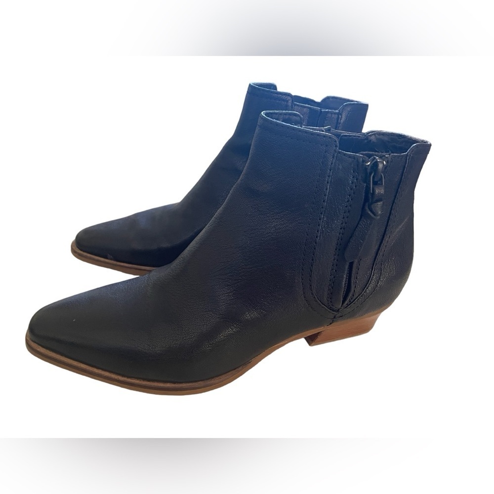 Cole Haan Women’s Hadlyn Black Leather Zip Block Heel Bootie, Size 8.5 - Picture 1 of 13